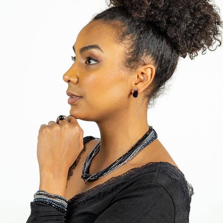 Collier rangs noirs – Bild 2